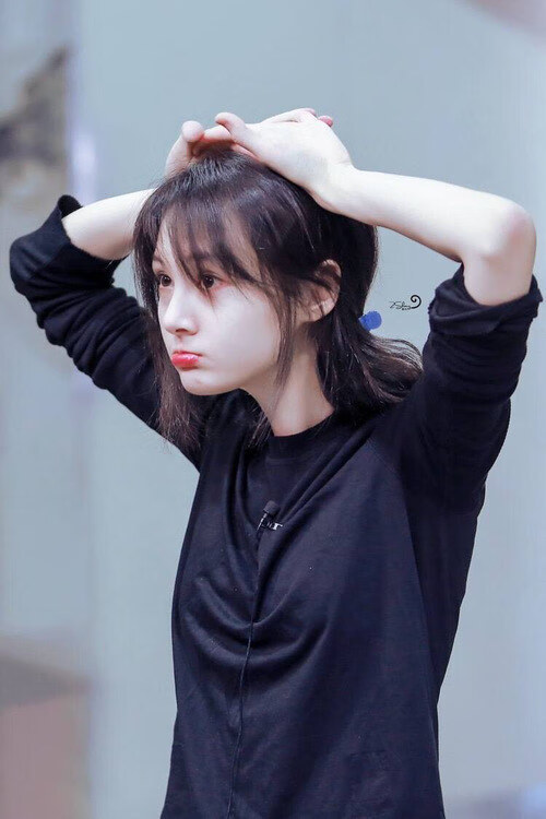 法国队在欧洲杯淘汰赛中连续两场通过点球晋级，法国队欧洲杯预选赛成绩