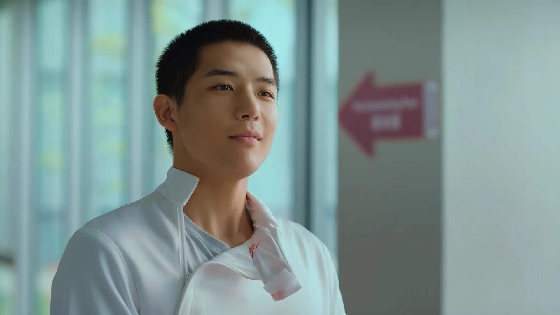 雄鹿绝杀勇士,总决赛中字母哥双手暴扣点燃全场,雄鹿字母哥夺冠视频