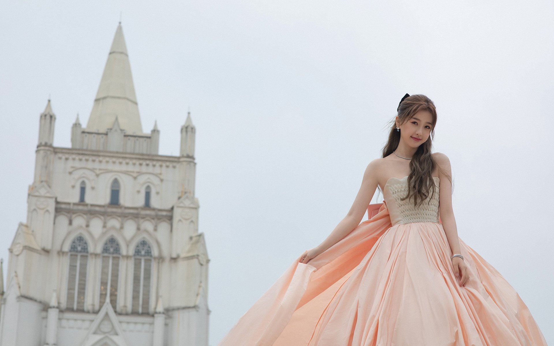 九游娱乐官网 (JIUYOU)-唐纳德·高尔展现强大进攻能力，成为袋鼠队的致命武器，唐纳德古尔德