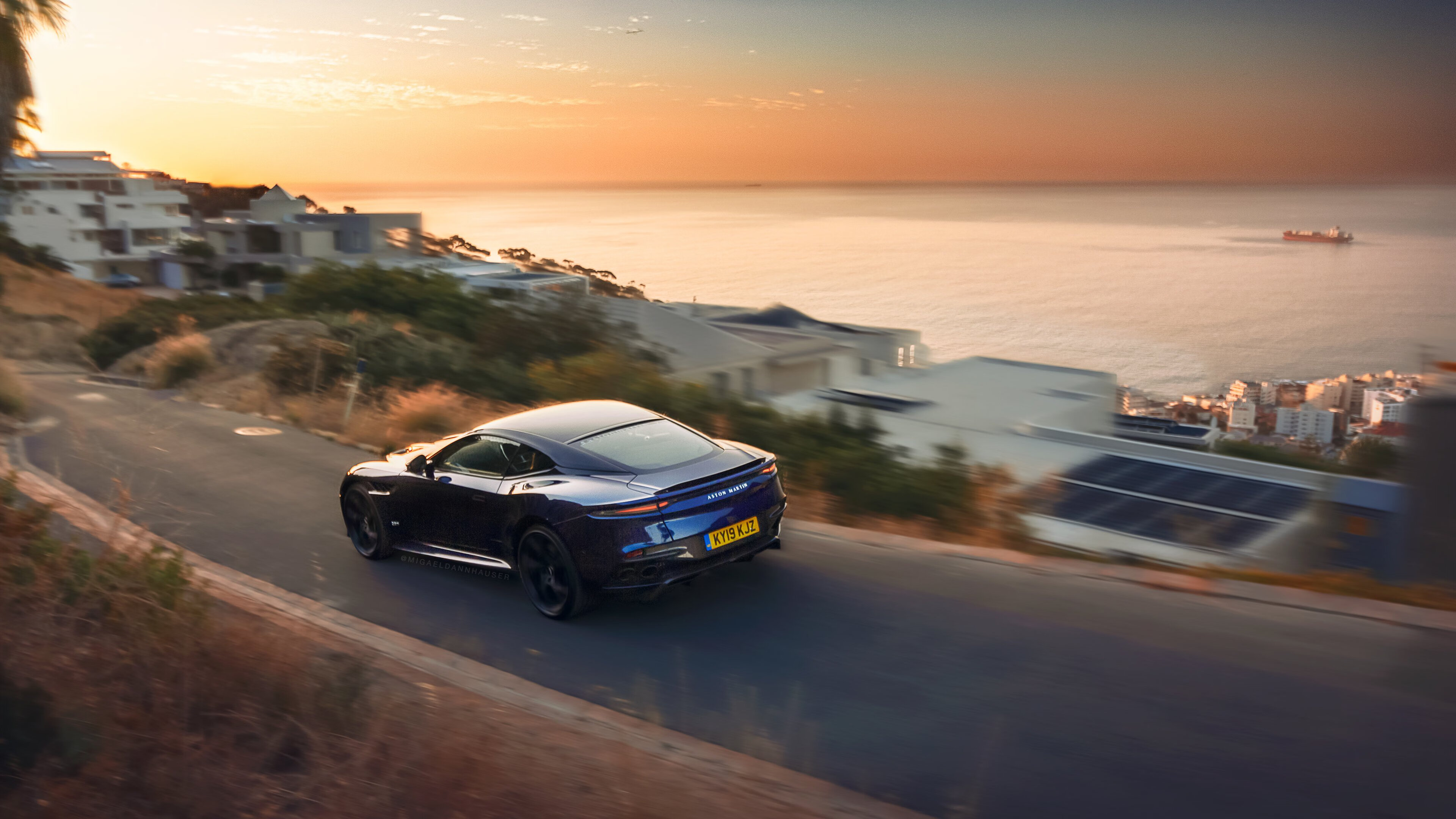 九游官网主页-米兰双雄新赛季蓄势待发，争夺意甲桂冠